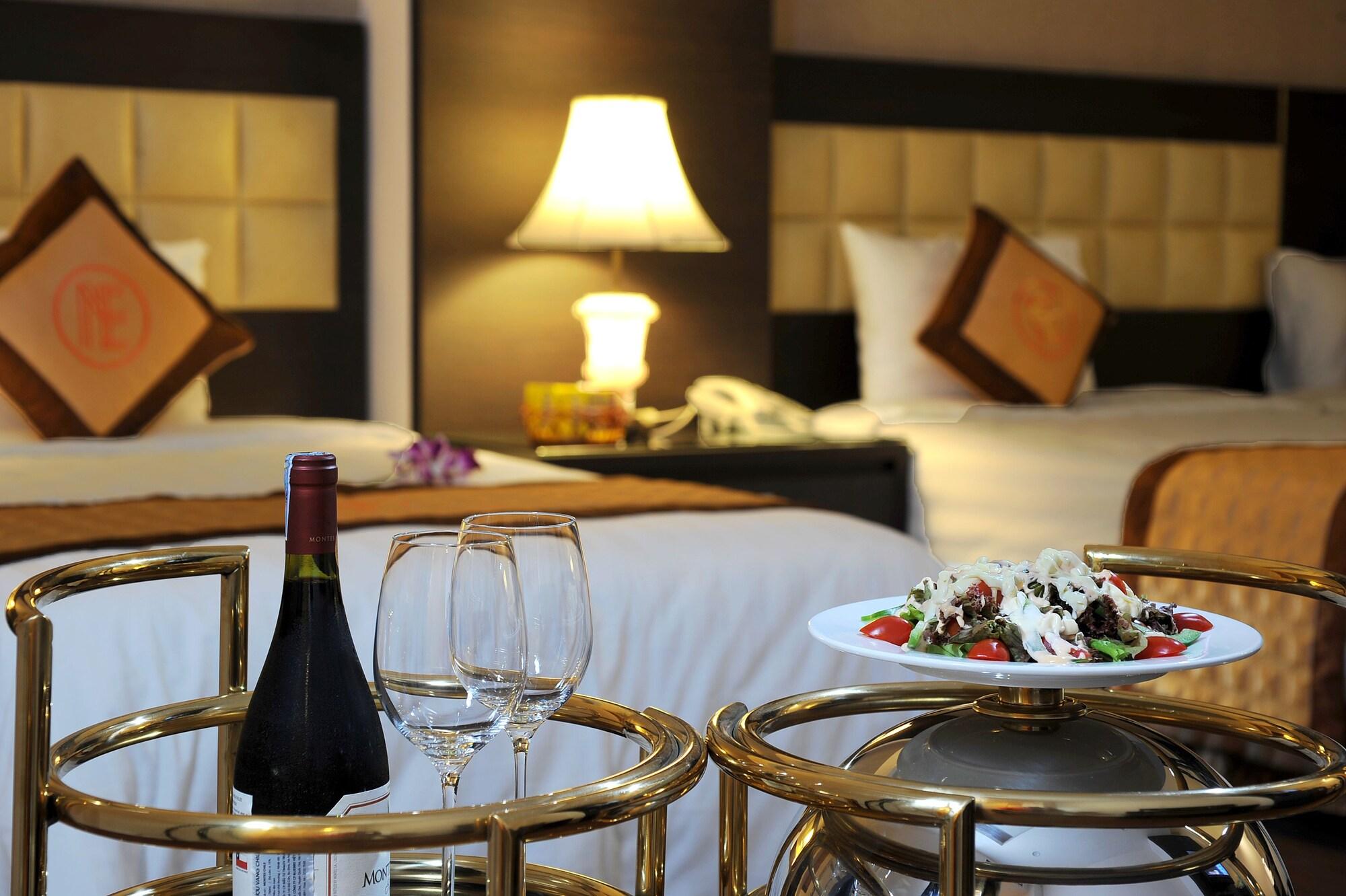 New Era Hotel & Villa Hanoi Bagian luar foto